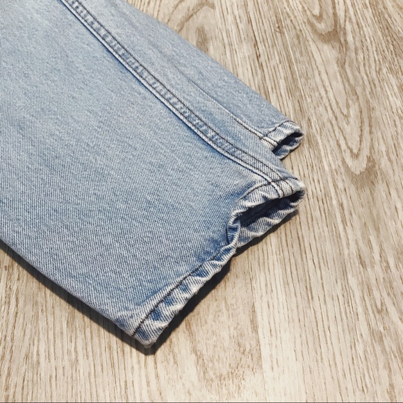 *SOLD* Vintage Light Wash Mom Jeans - Picture 3 of 4